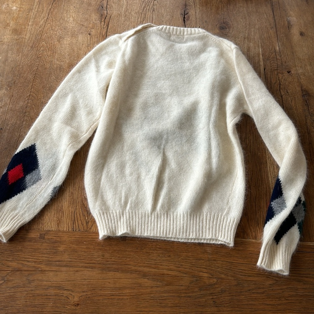 Argyle Pattern Cream Sweater - image 7